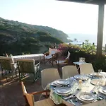 Corte Del Vento. Antiche Tonnare Di Porto Paglia גונזה