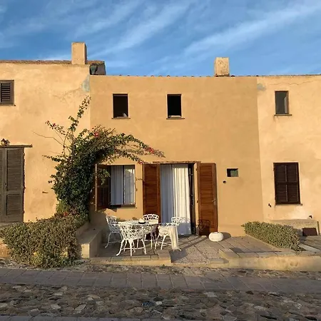 Corte Del Vento. Antiche Tonnare Di Porto Paglia * Gonnesa