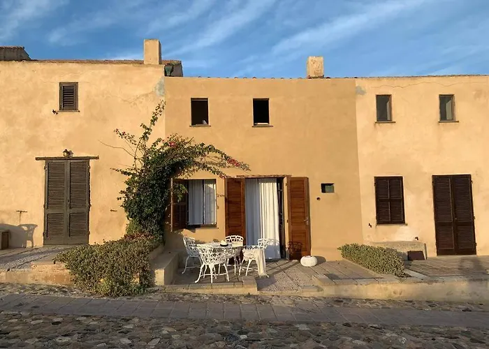 Corte Del Vento. Antiche Tonnare Di Porto Paglia * Gonnesa