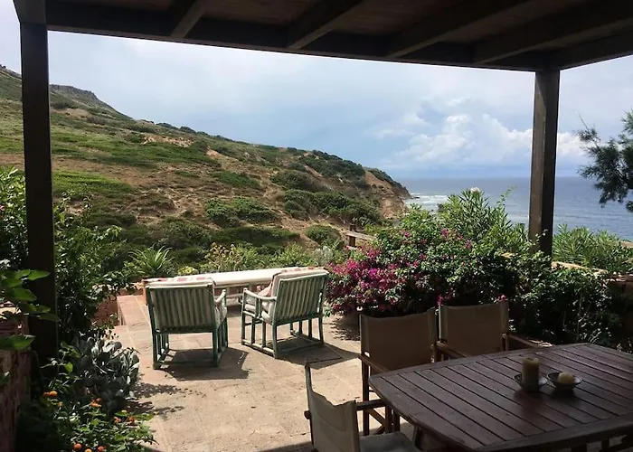 Corte Del Vento. Antiche Tonnare Di Porto Paglia Hébergement de vacances Gonnesa