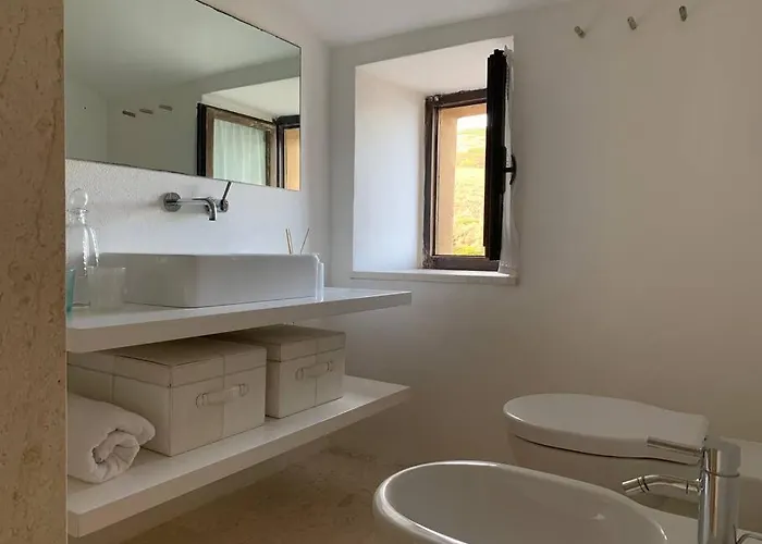 Corte Del Vento. Antiche Tonnare Di Porto Paglia * Gonnesa